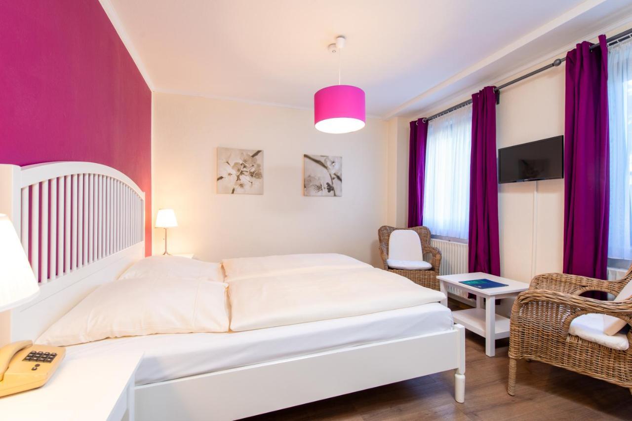 Hotel Heldt Dependance BRE Екстериор снимка